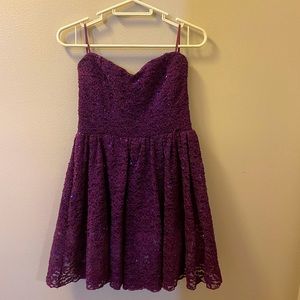 Lace embroidered strapless dress